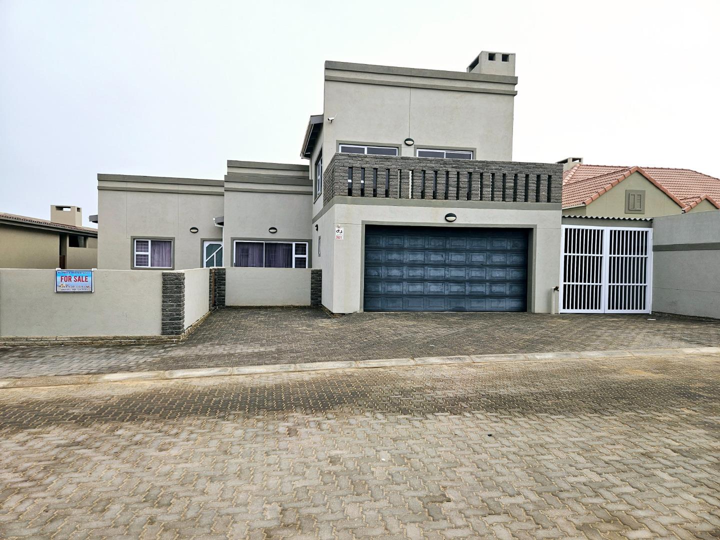 4 Bedroom House for Sale - Erongo